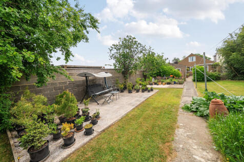 1296567-5-682af8a...