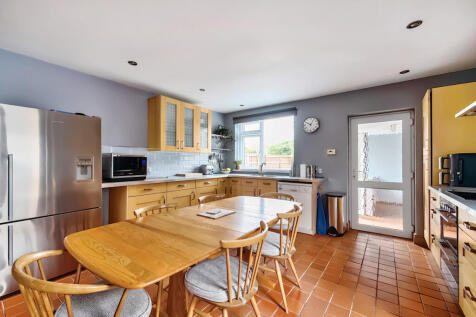 1296567-14-682af9...