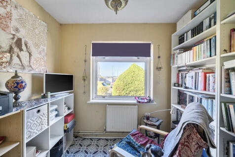 1362529-12-68e3df...