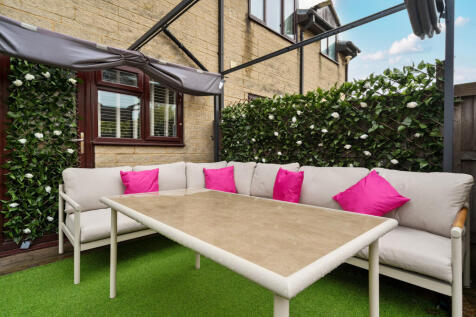 1366029-4-68f74db...