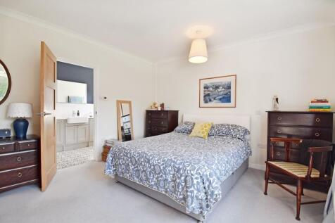 Master Ensuite Bedroom