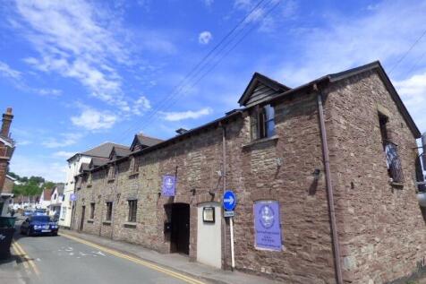 Smart one bedroom apartment in the centre of Lydn