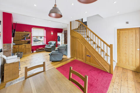 Lounge | Dining Area