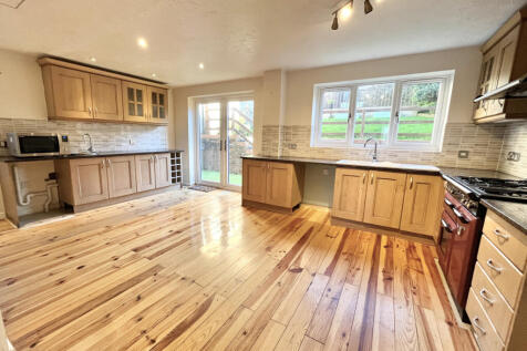 Kitchen | Dining Room