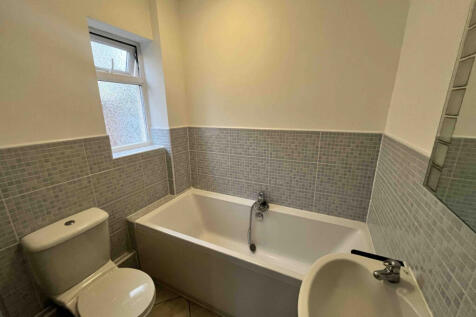 GROUND FLOOR BATHRROM