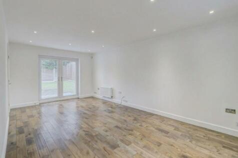 WhatsApp Image 2025-08-22 at 17.08.36.jpeg