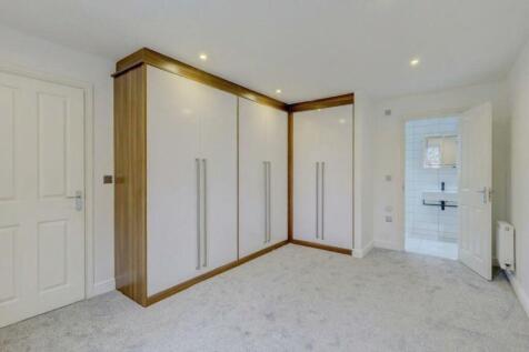 WhatsApp Image 2025-08-22 at 17.08.36 (10).jpeg