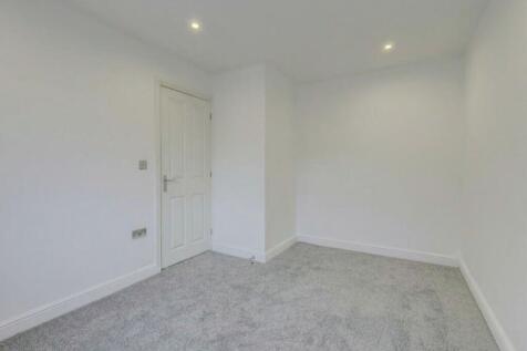 WhatsApp Image 2025-08-22 at 17.08.37 (4).jpeg