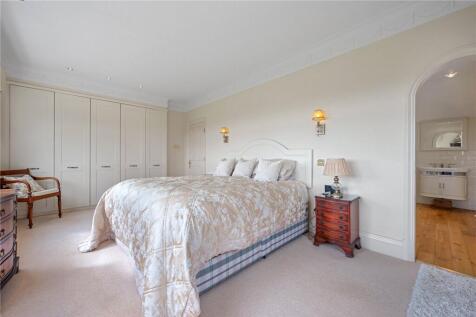 Main Bed