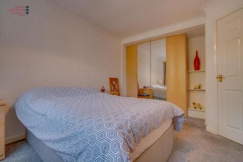 Bedroom 2- 1.jpg