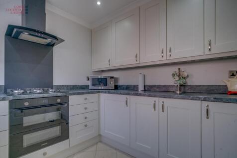 Kitchen  2.jpg
