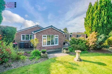 Rear Garden 5.jpg
