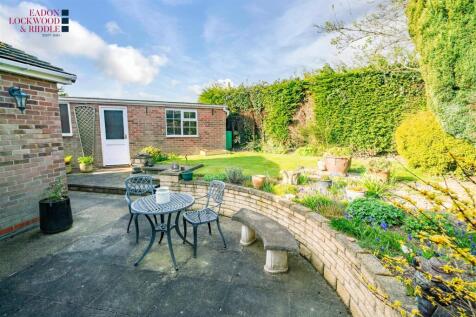 Rear Garden 7.jpg