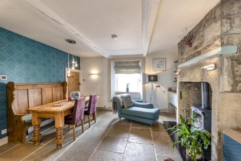 Dining Area and Snug