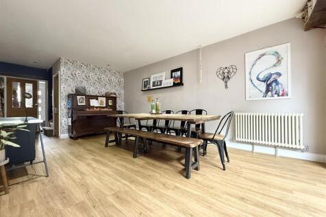 Family Living Kitchen