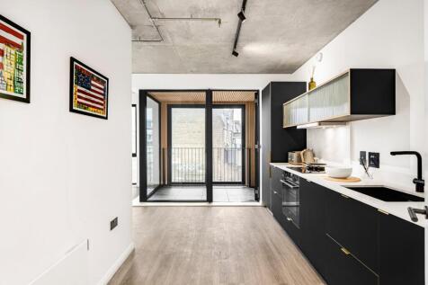 property in The Hudson, 
1 Maryland Point, E15