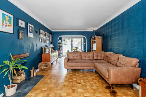 6-St-Andrews-Way-1