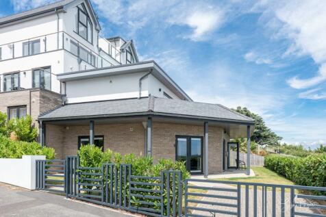 14 Bayhouse
