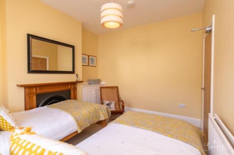 Snug/Ground Floor Bedroom