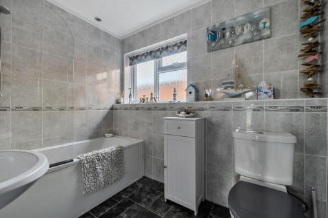 1380396-26-691c8f...