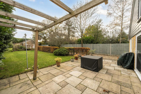 1380396-10-691c8a...