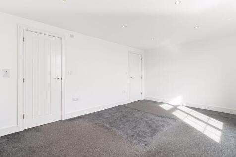 Principal bedroom