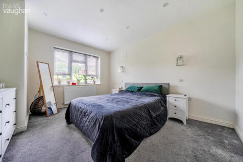 6aa489a0-f4e4-48a...