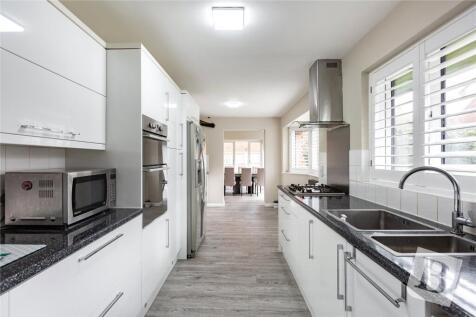 Kitchen/Breakfast Rm