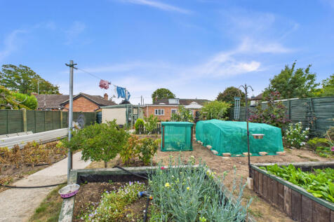 CAM05449G0-PR0027-STILL008