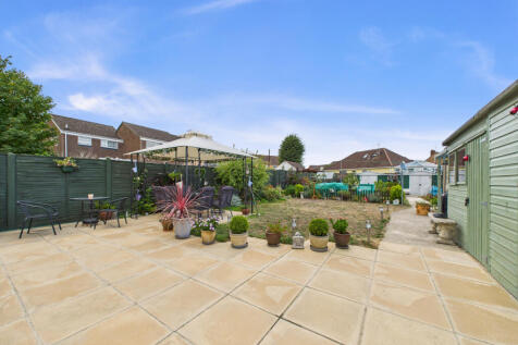 CAM05449G0-PR0027-STILL010