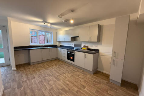 WhatsApp Image 2025-12-08 at 16.13.29.jpeg