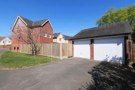 DOUBLE GARAGE1