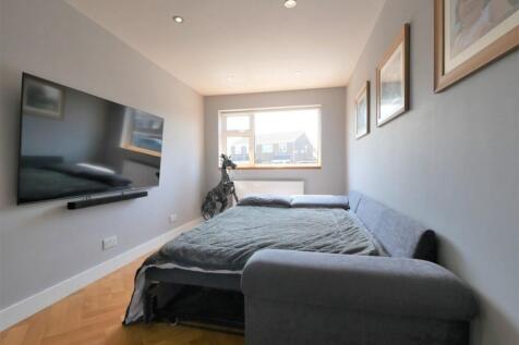 SNUG OFFICE BED4 ...