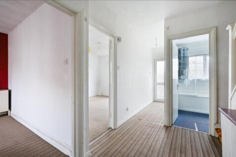 HIGH STREET, 57A- (2).jpg