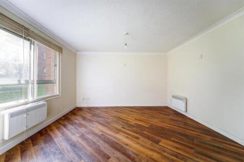 HOMEFIELD PARK, 180 (3).jpg