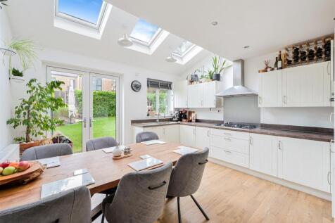 COURAGE CLOSE, 3  (17).jpg