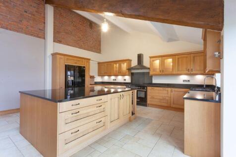 LIVING DINING KITCHEN
