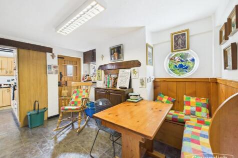 Breakfast Room