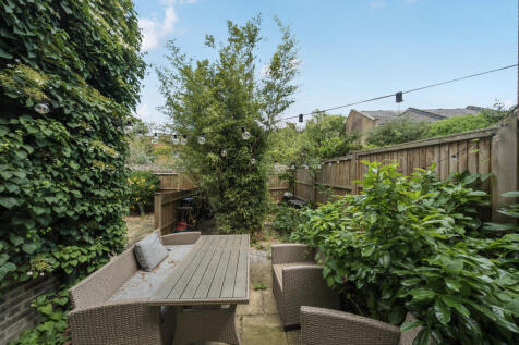 1301200-12-683d98...