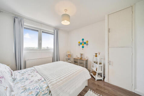 1326724-2-6874eff...