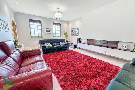 Coach House42