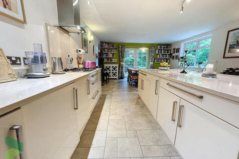 Kitchen. Dining. ...