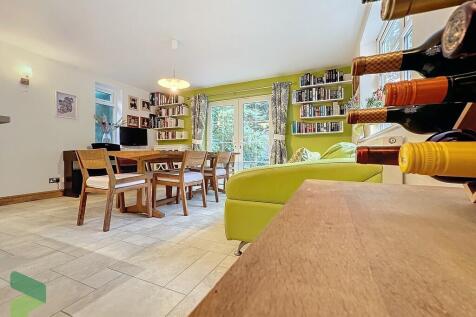 Kitchen. Dining. ...