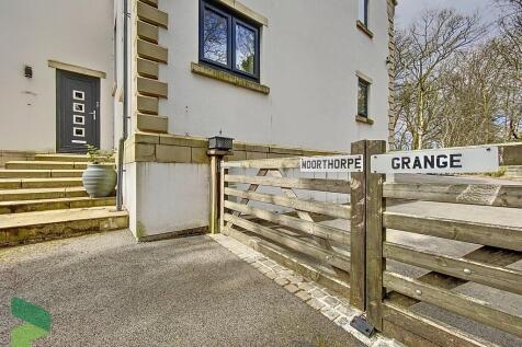 Entrance and Park...