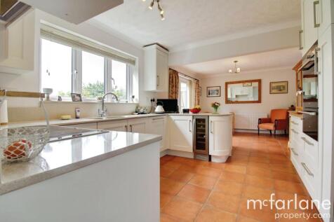 Kitchen &amp; Breakfast Room