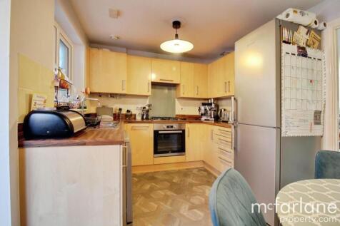 Kitchen &amp; Dining Room