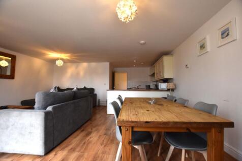 Kitchen/Living/Dining Area