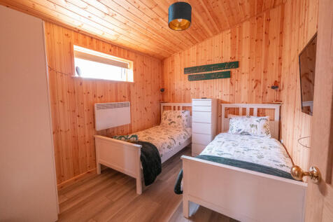 20250403_12280656...