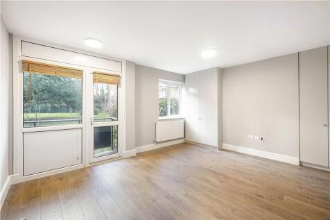 Studio Room