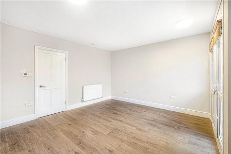 Studio Room